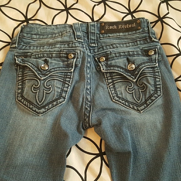ROCK REVIVAL BOOTCUT JEANS SIZE 26 - Picture 1 of 4